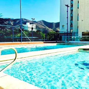 Apartamento Con Piscina Y Parqueadero, Santa Marta (Magdalena)